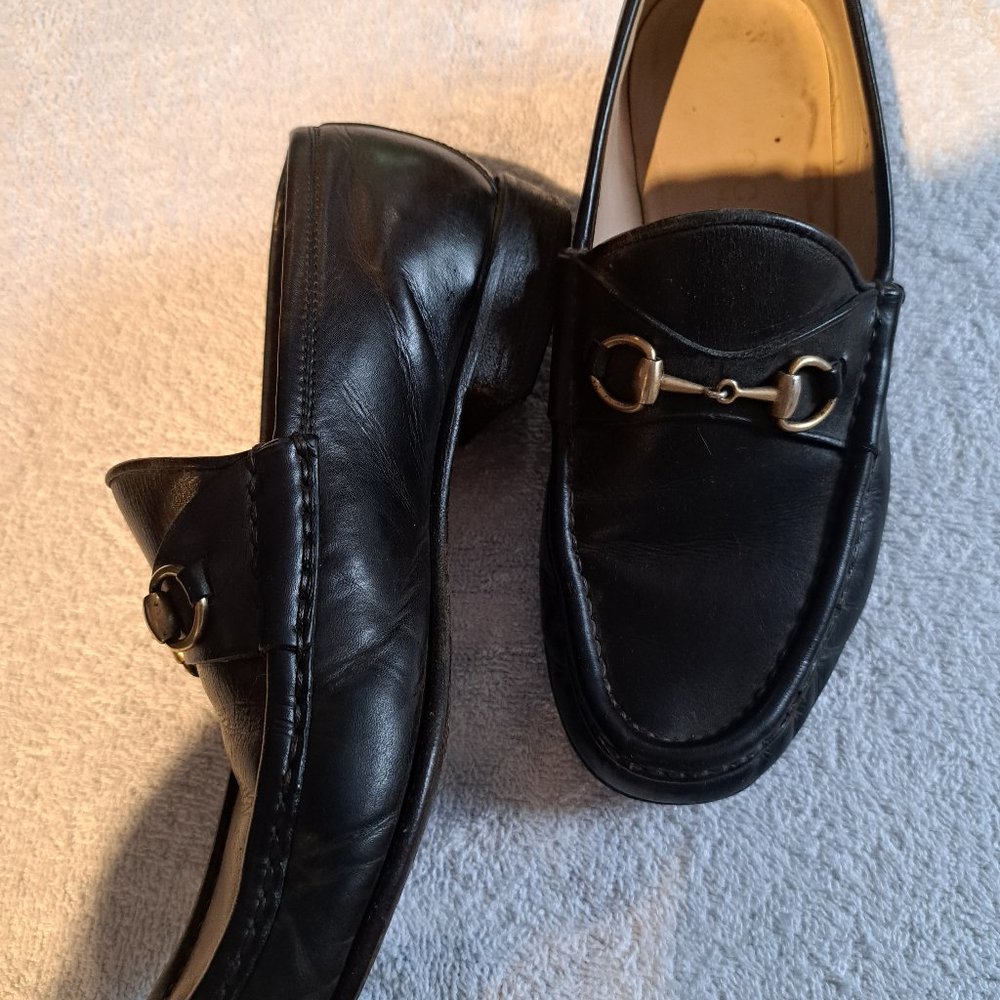 Gucci Women Horsebit Loafer size 7  Brown